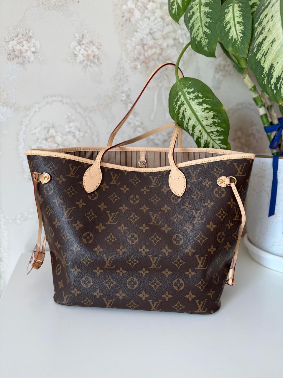 LOUIS VUITTON NEVERFULL