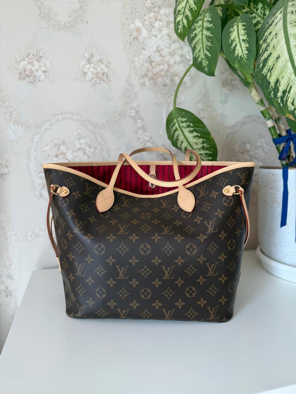 LOUIS VUITTON NEVERFULL