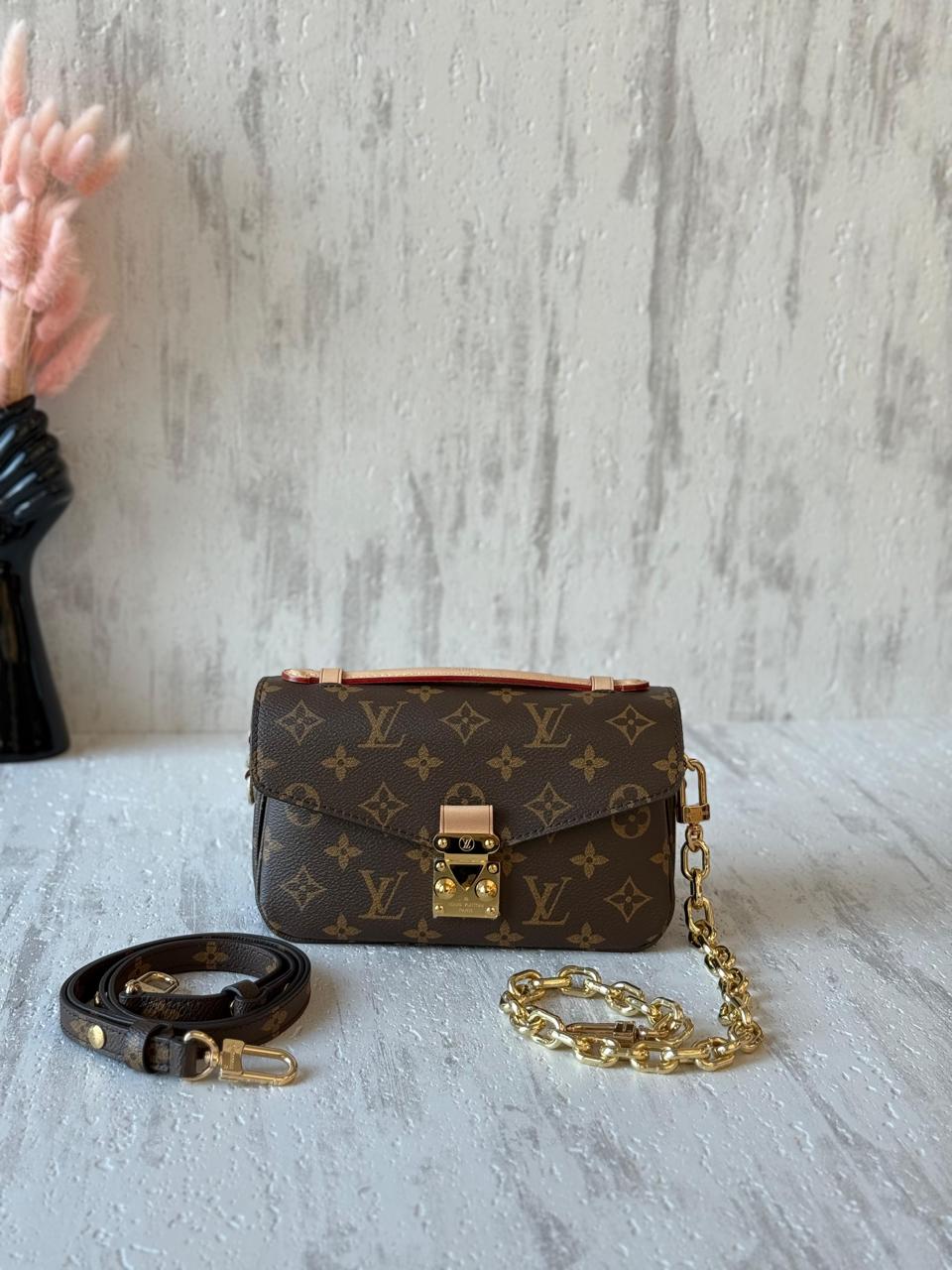 LOUIS VUITTON POCHETTE METIS (MINI)
