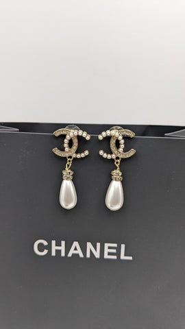 CHANEL EARRINGS