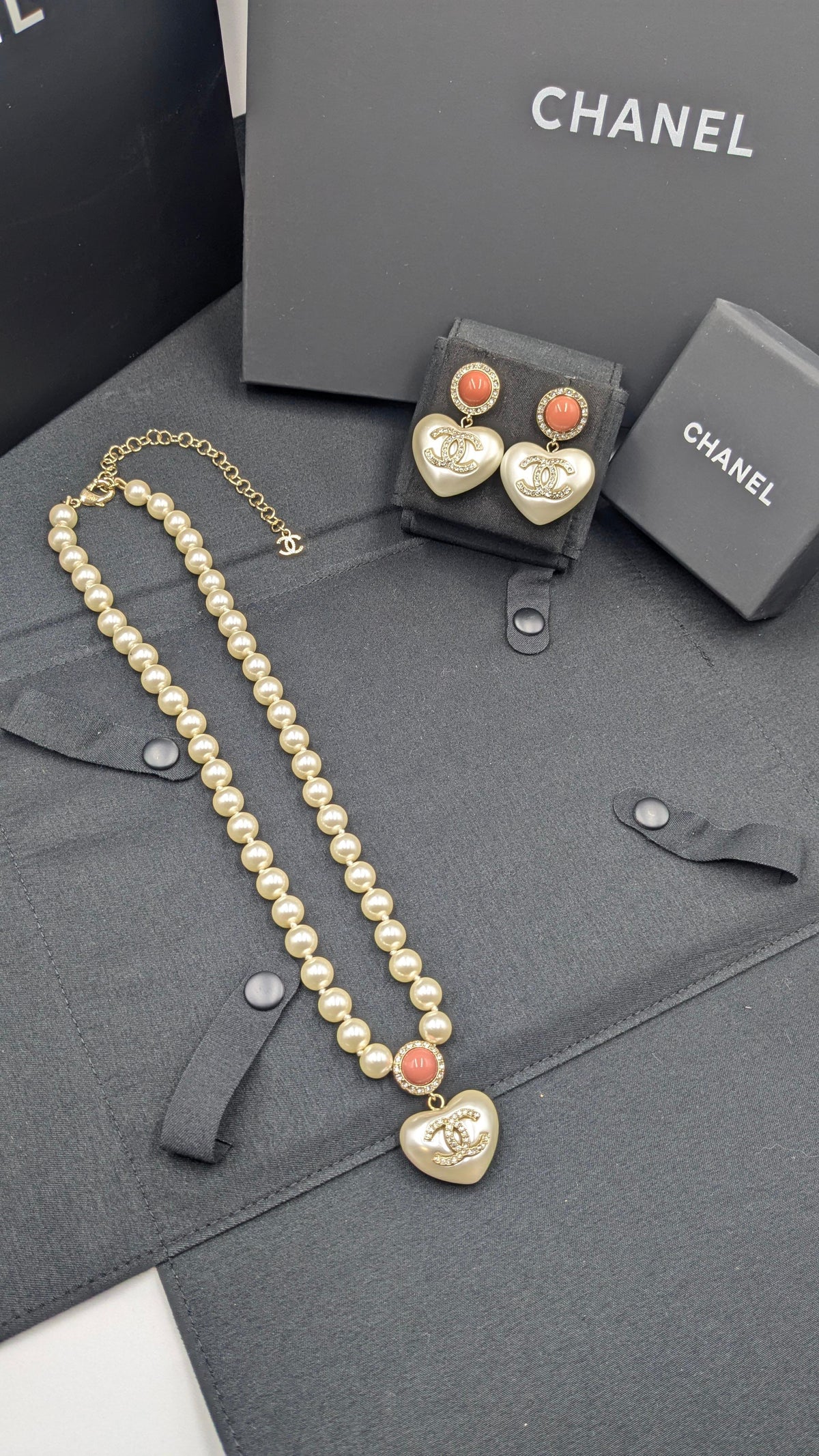 CHANEL NECKLACE & EARRINGS