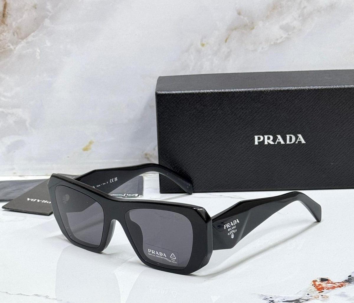 PRADA GLASSES