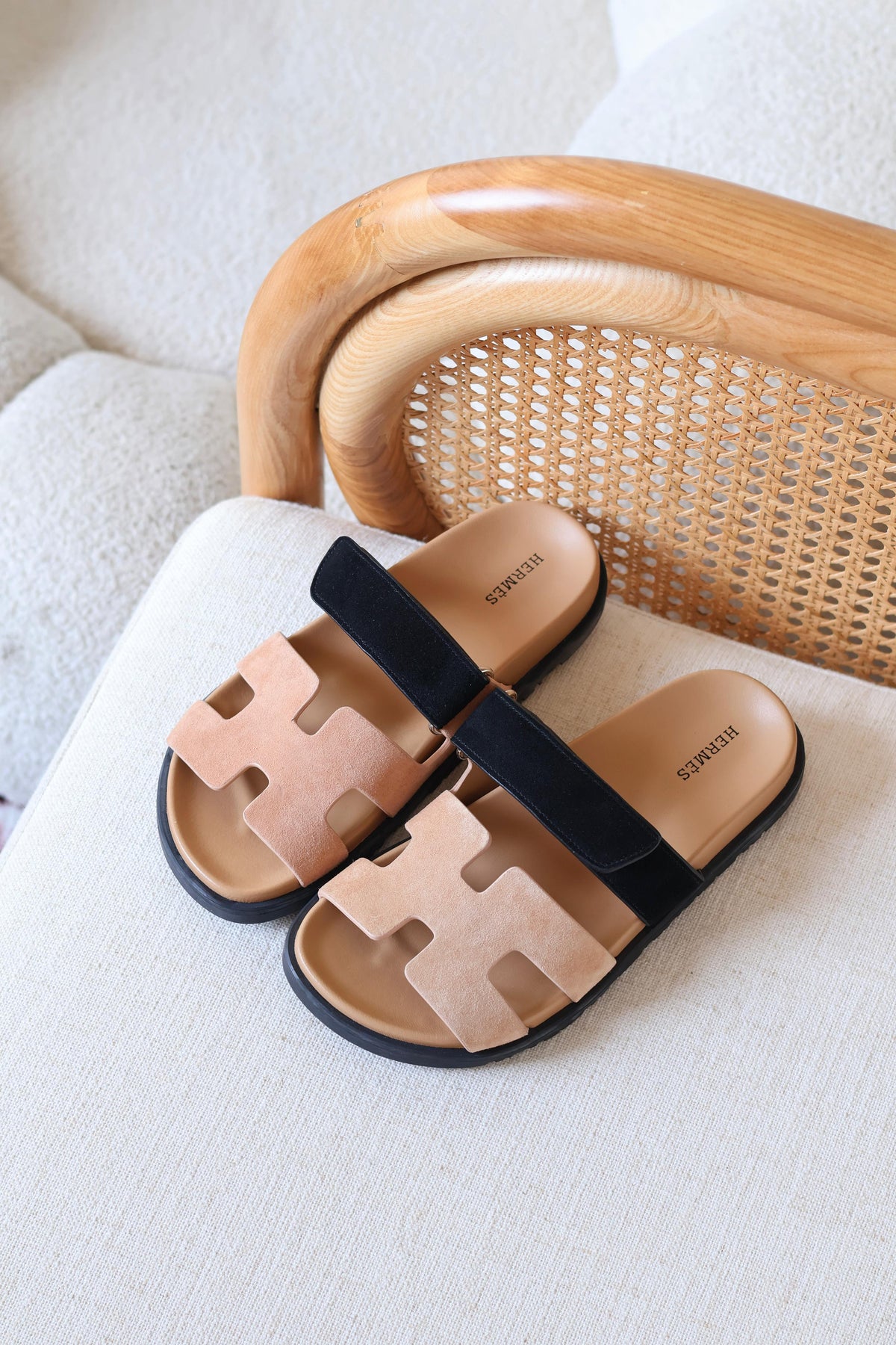 HERMES CHYPRE SANDAL CONTRAST