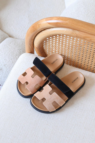 HERMES CHYPRE SANDAL CONTRAST