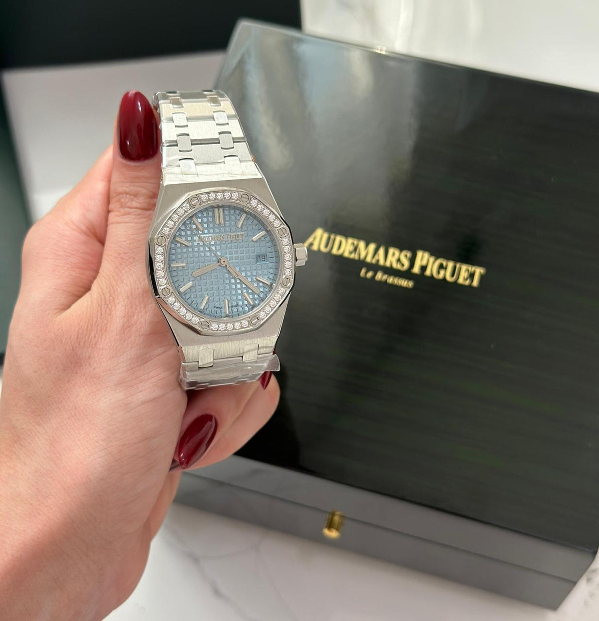 AUDEMARS PIGUET ROYAL OAK WATCH