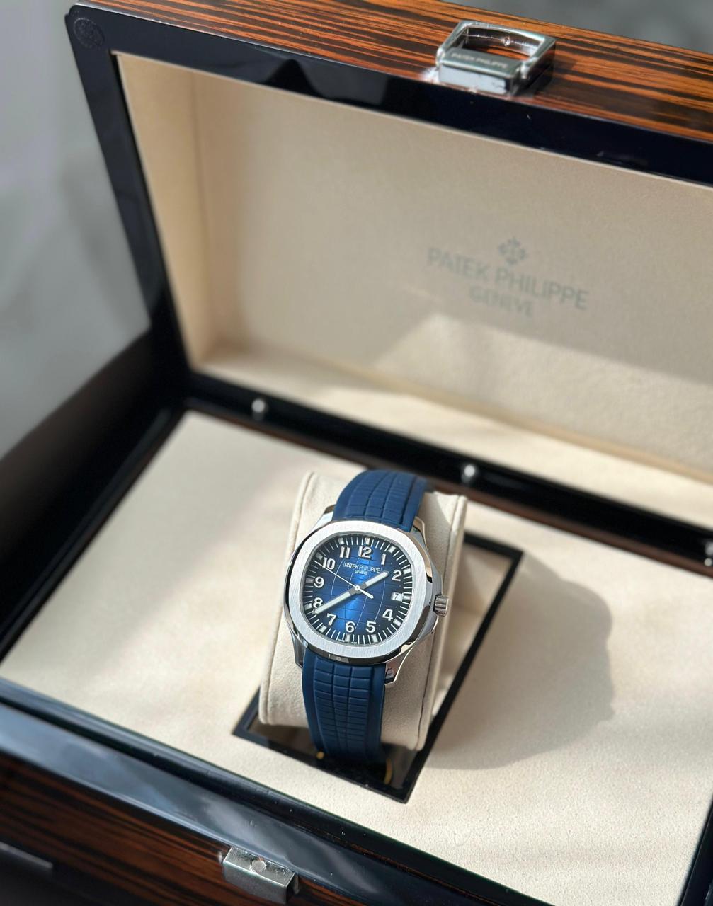 PATEK PHILIPPE AQUANAUT WATCH