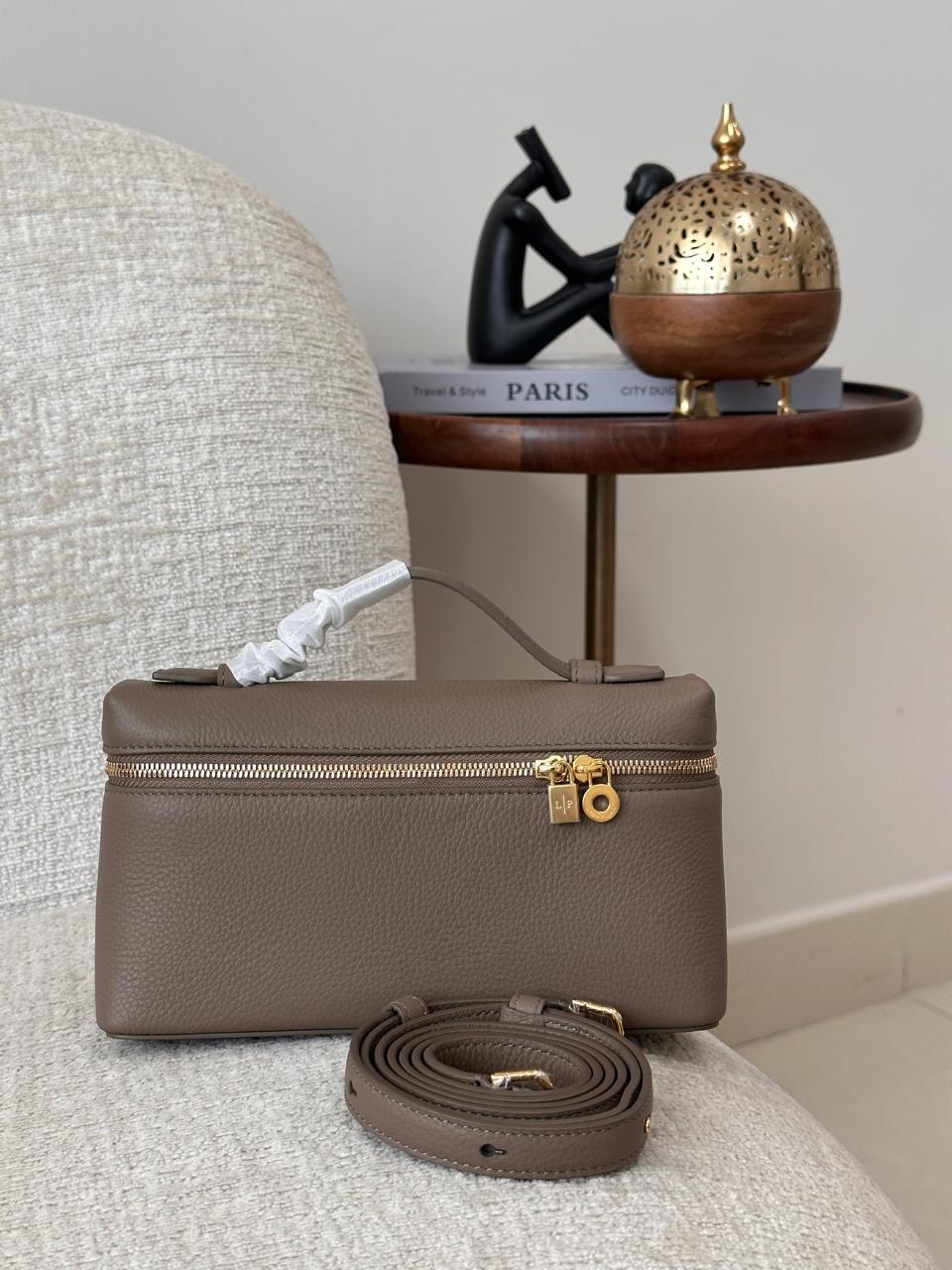 LORO PIANA EXTRA POCKET L19 HANDBAG