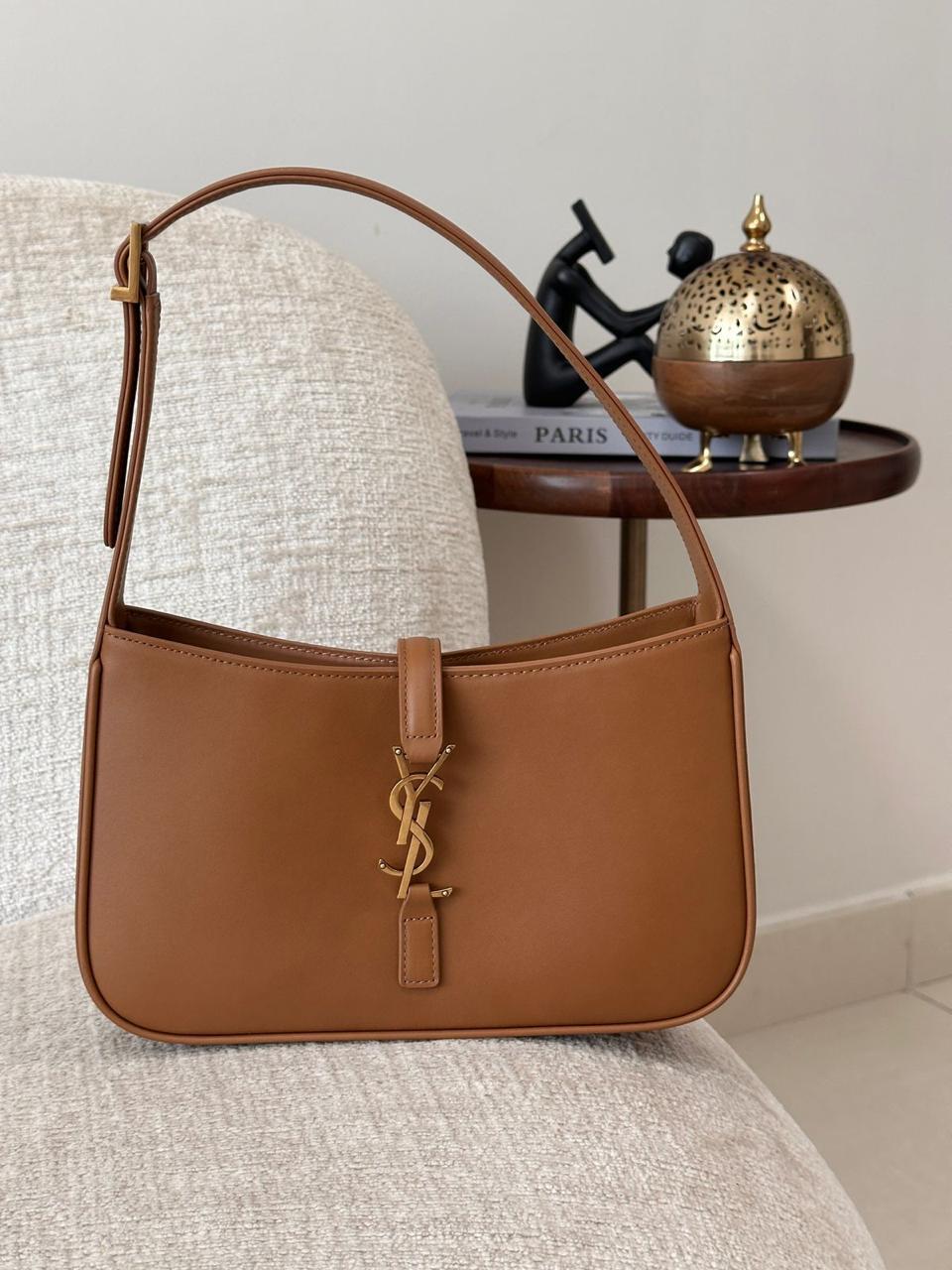 SAINT LAURENT LE 5 À 7 HOBO HANDBAG