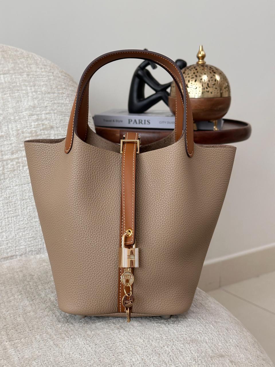 HERMÈS HANDBAG