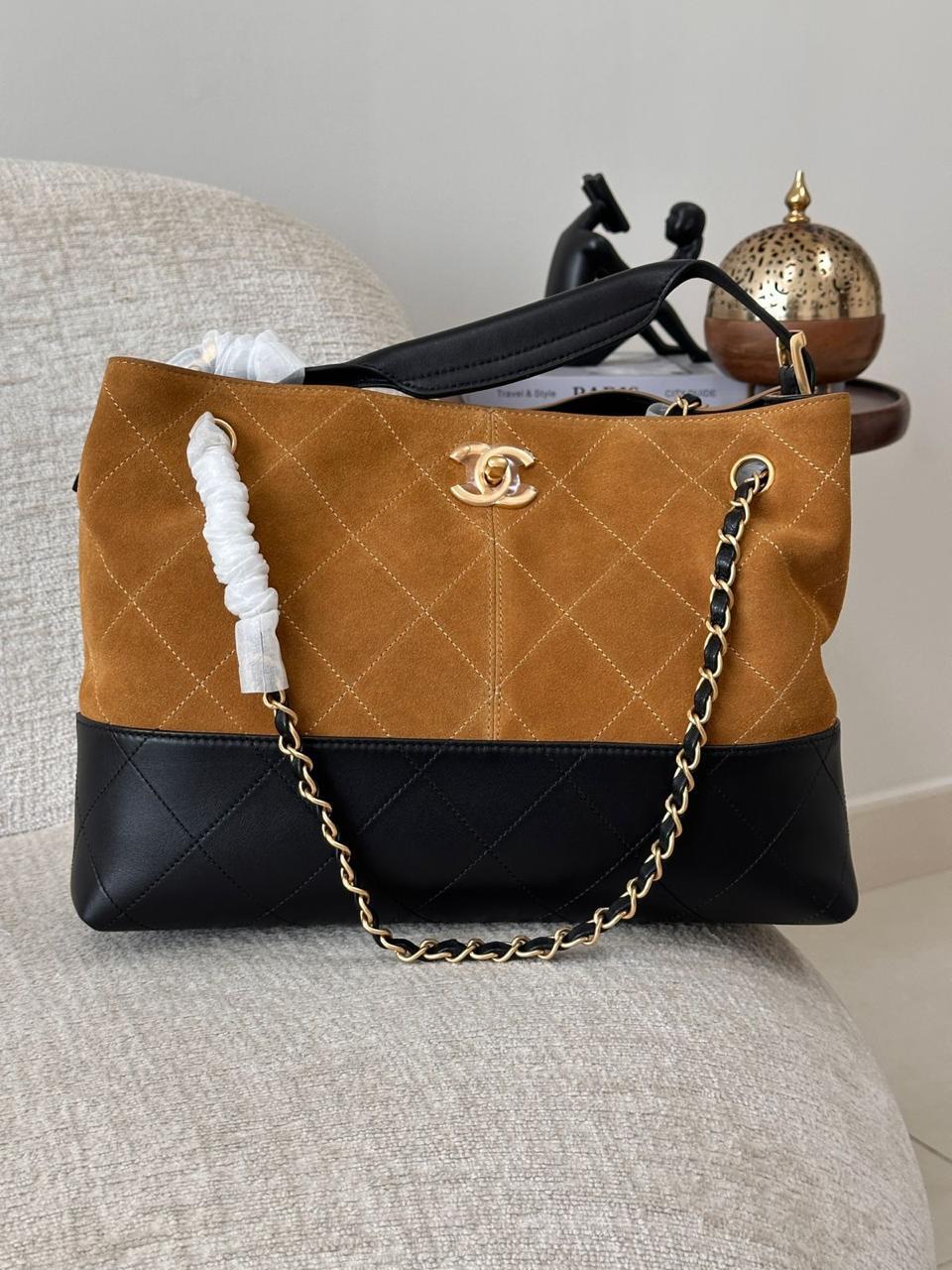CHANEL QUILTED TOTE HANDBAG