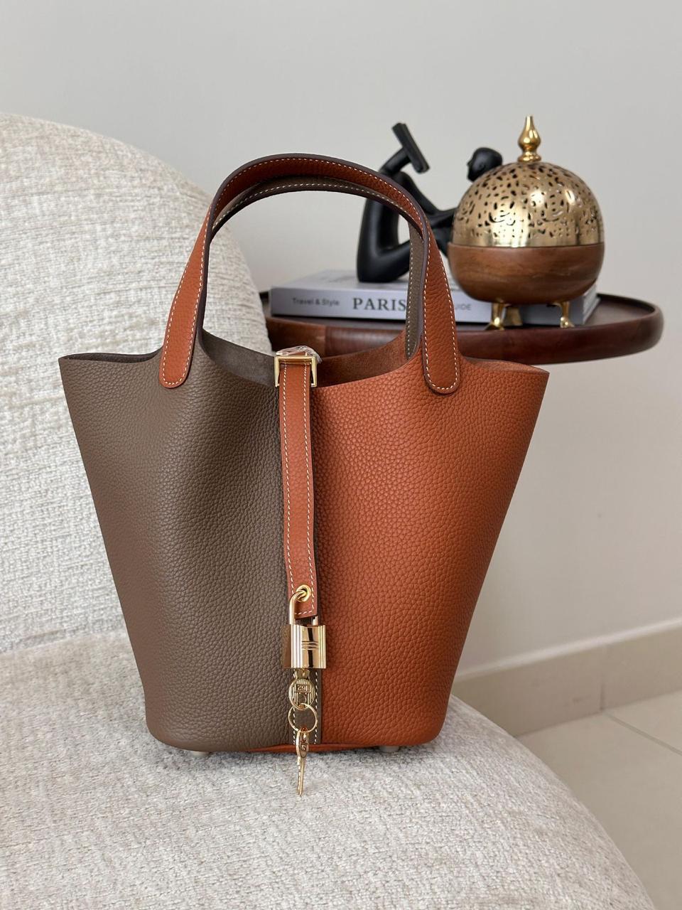 HERMÈS HANDBAG