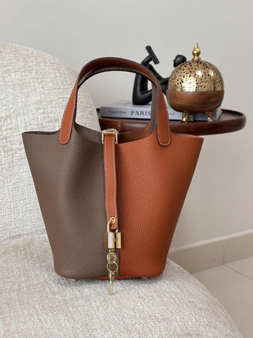 HERMÈS HANDBAG