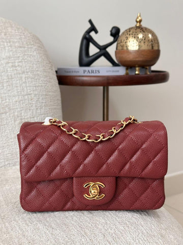 CHANEL CLASSIC FLAP BAG